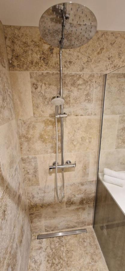 Bel & Ancien Appartement T3 Renove Dans Sartene Екстериор снимка