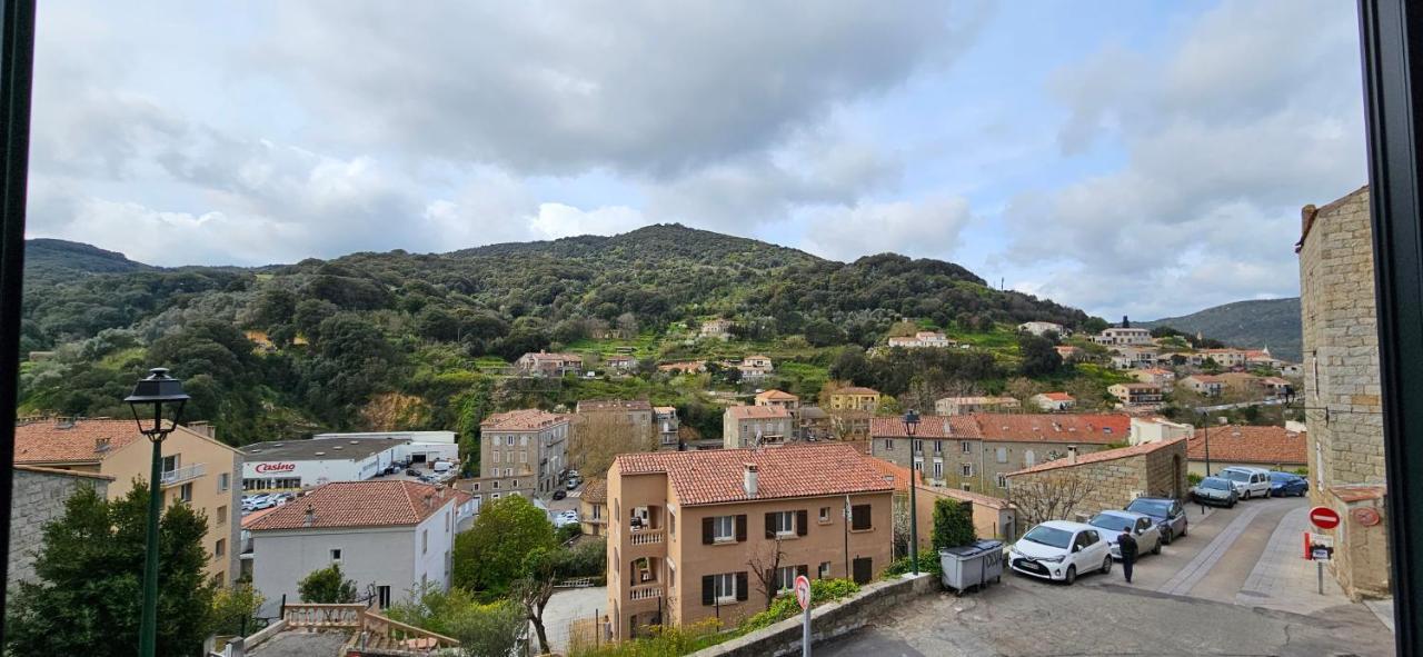 Bel & Ancien Appartement T3 Renove Dans Sartene Екстериор снимка