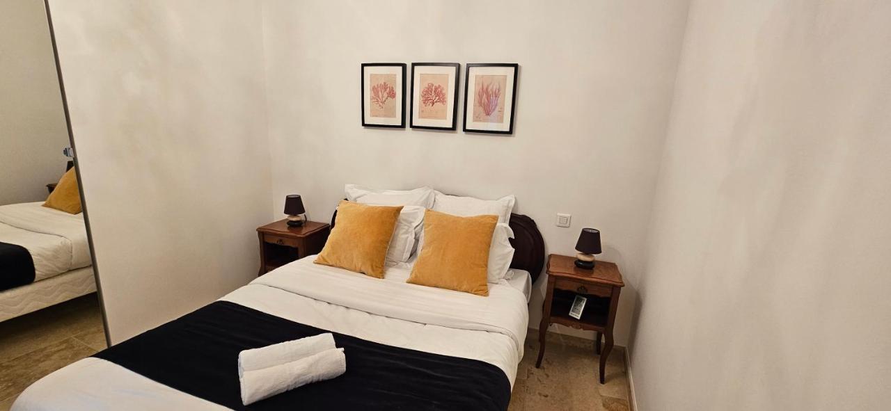 Bel & Ancien Appartement T3 Renove Dans Sartene Екстериор снимка